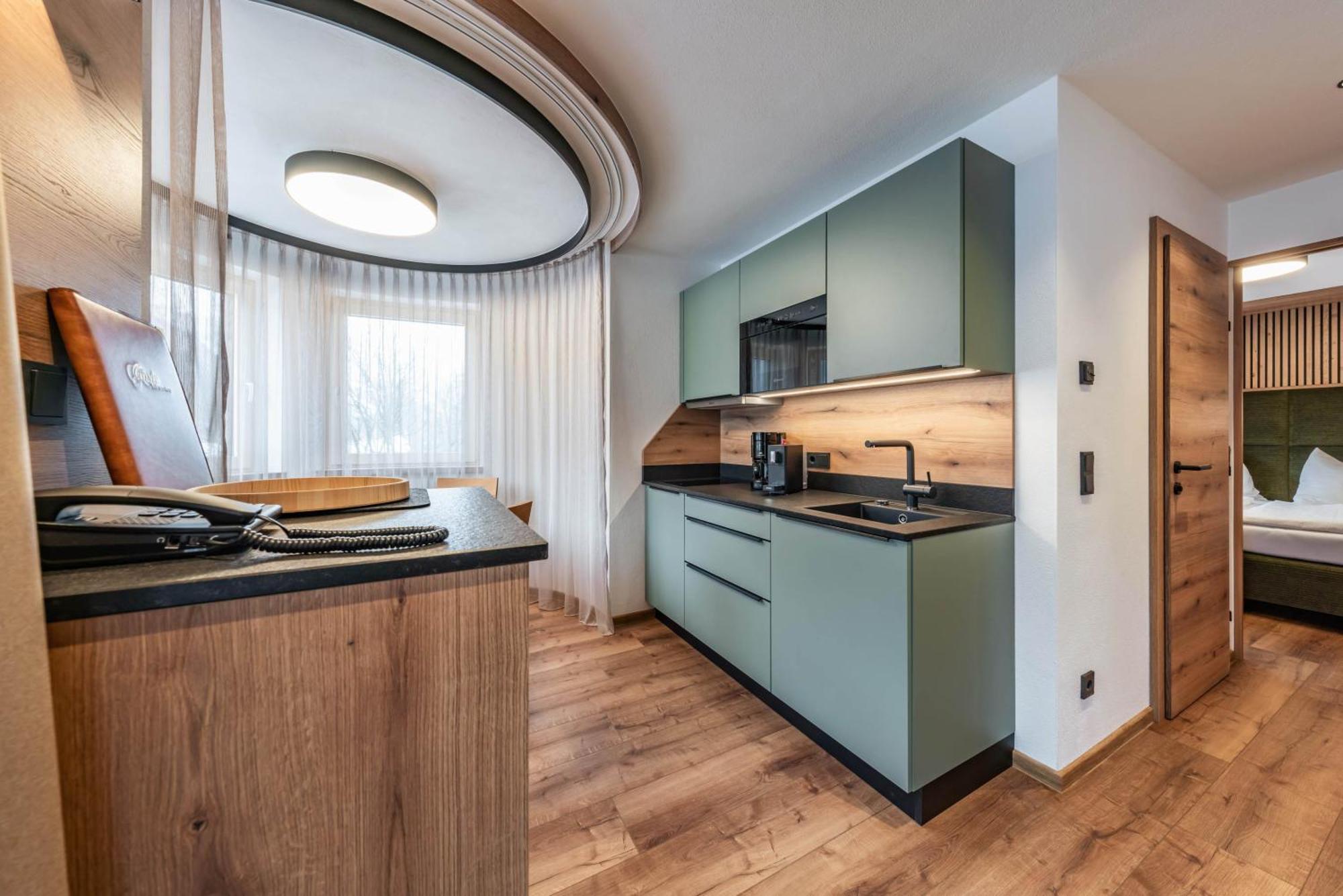 Montana Apartments Майрхофен Экстерьер фото