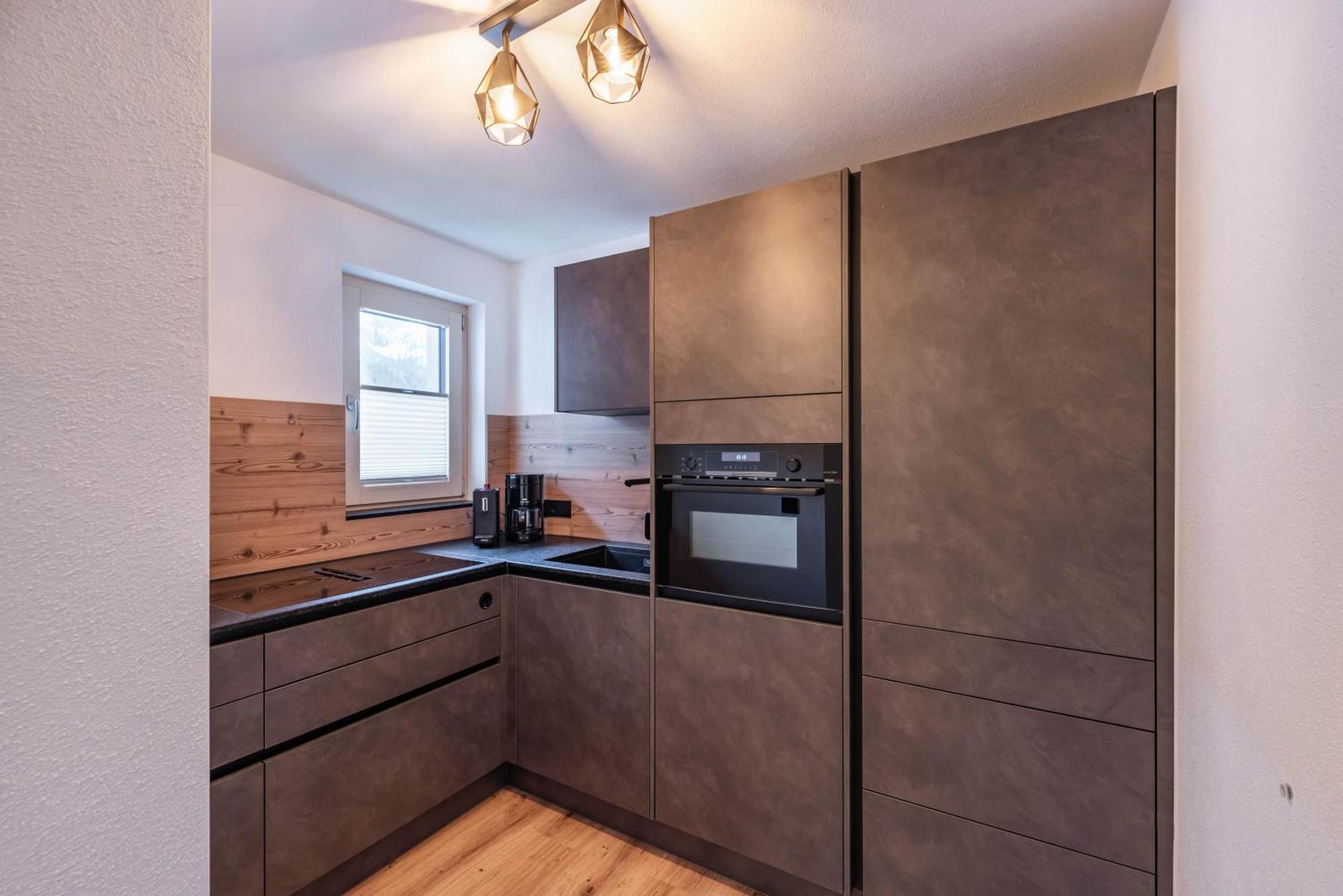 Montana Apartments Майрхофен Экстерьер фото